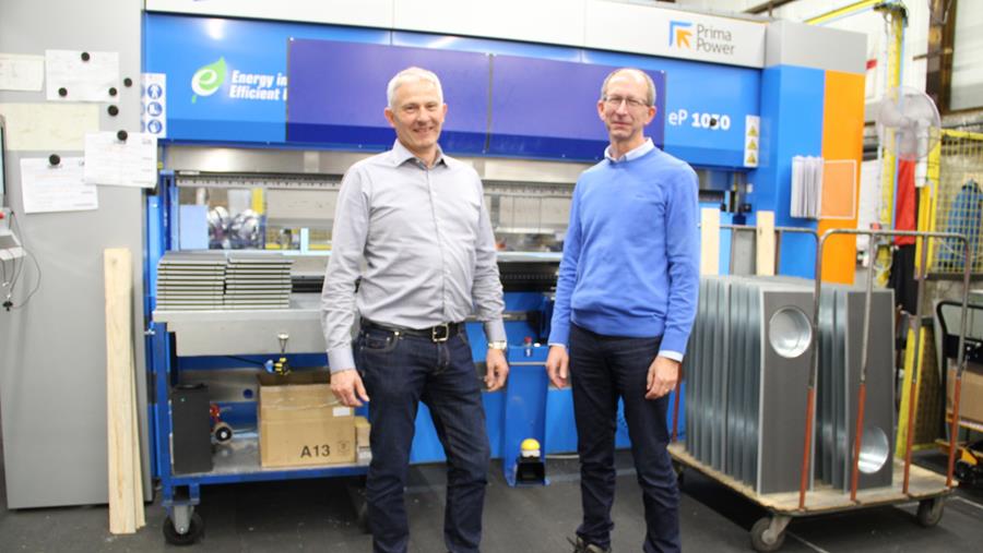 Elektrische afkantpersen om nog beter aan de nichemarktbehoeften te voldoen