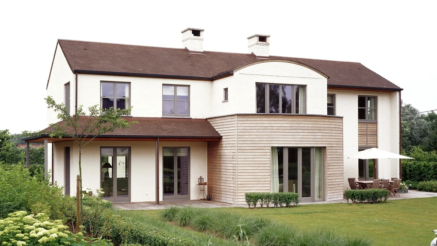 Peinture pour façades à deux couches: un bel aspect et une protection durable