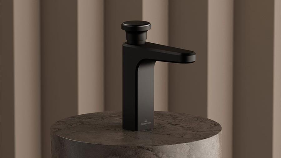 La série de mitigeurs premium inspirée d’un flacon de parfum