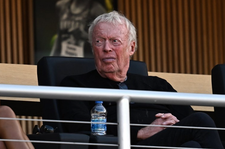 Oprichter Nike doneert miljarden aan kankeronderzoek