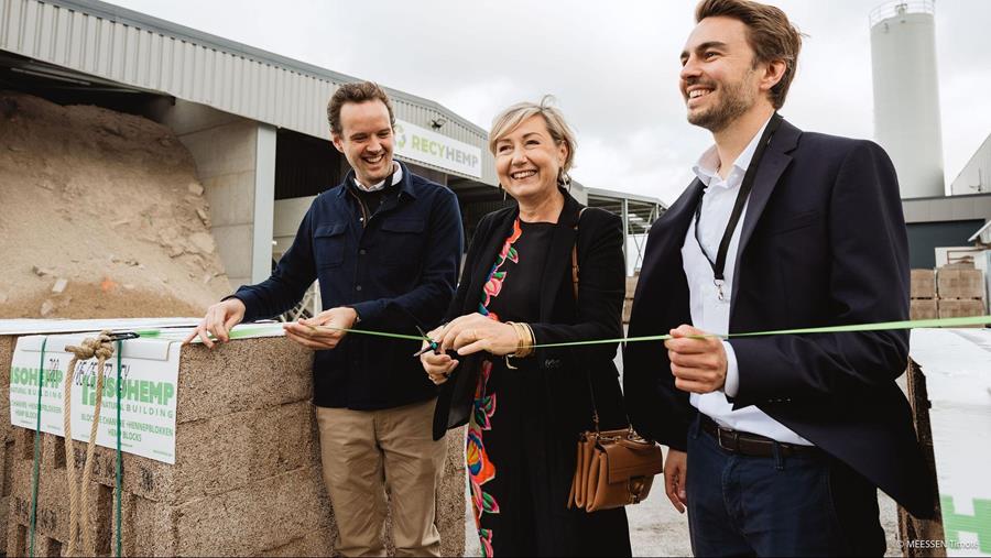 Première ligne de recyclage de béton de chanvre au monde
